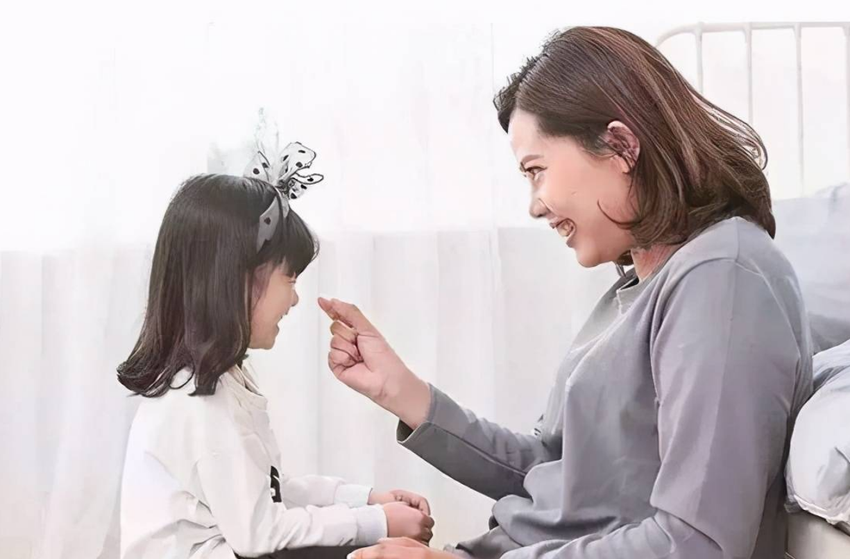 父母如何夸奖孩子，才能起到激励作用，有哪些好的方法和技巧？(图1)