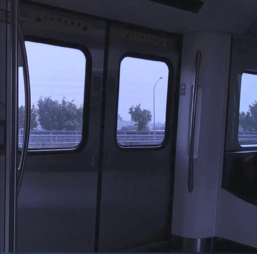 30秒关机也要看完的emo文案(图4)