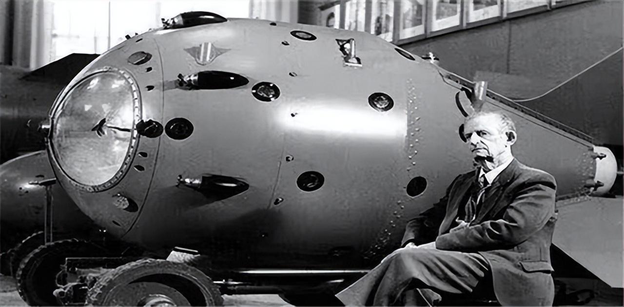 麦克阿瑟叫嚣向中国投放原子弹，仅仅过去几个小时，就被白宫解职(图18)