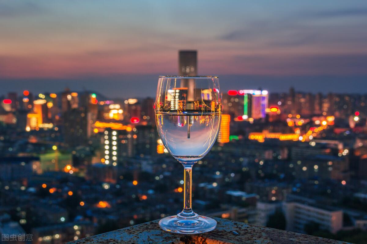 20句催人奋进，砥砺前行的阳光句子(图1)