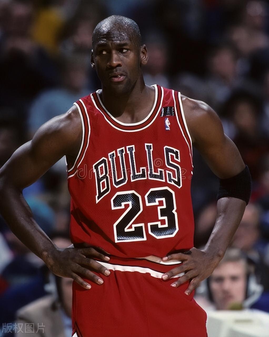 篮球之神乔丹：传奇的崛起与永恒的遗产(图1)