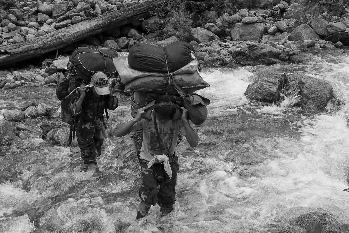 赞美边防战士，用李益的这两句诗，民族自豪感满满(图5)