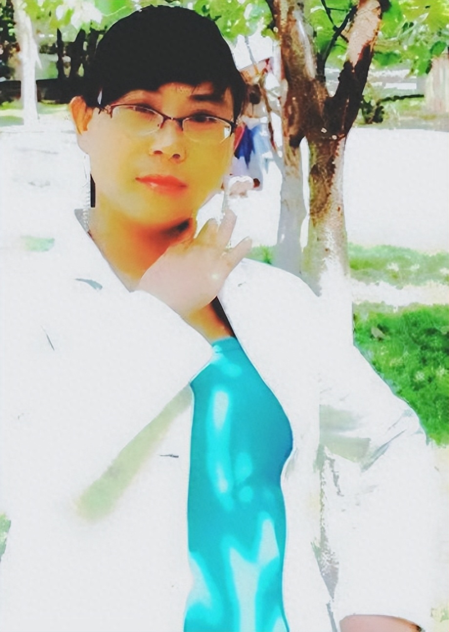 老师，您是我们心中的徐霞客（网络五朵金花同题笔抒之五）(图1)