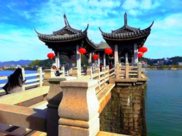 老师，您是我们心中的徐霞客（网络五朵金花同题笔抒之五）(图7)