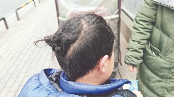 为6岁儿子“解冻”，妈妈的一句话令人泪目……(图2)