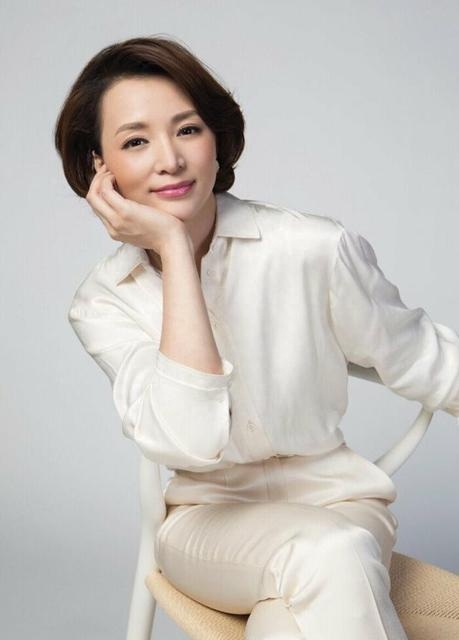 45岁董卿坚持每天阅读：读书和不读书的人生，到底哪里不一样？(图8)