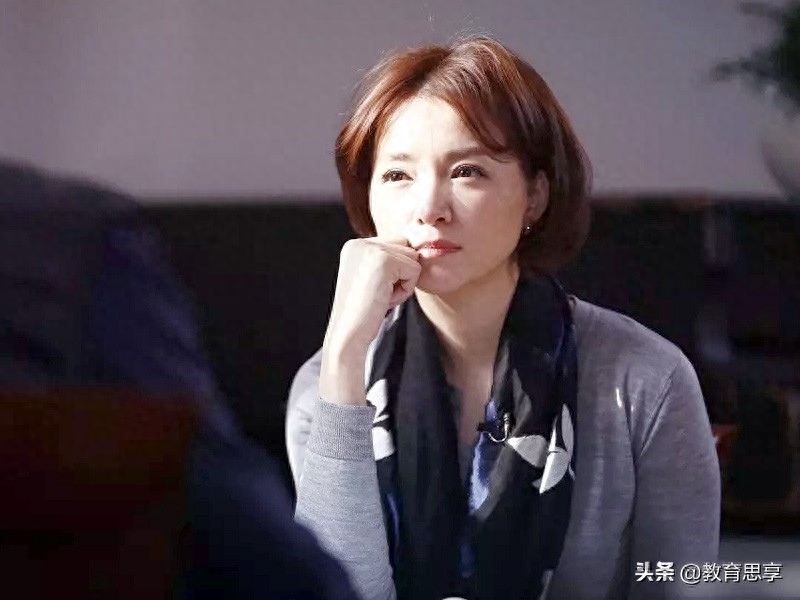 董卿：每天阅读1小时、所有的书都不会白读，诗书在心、岁月不败(图1)