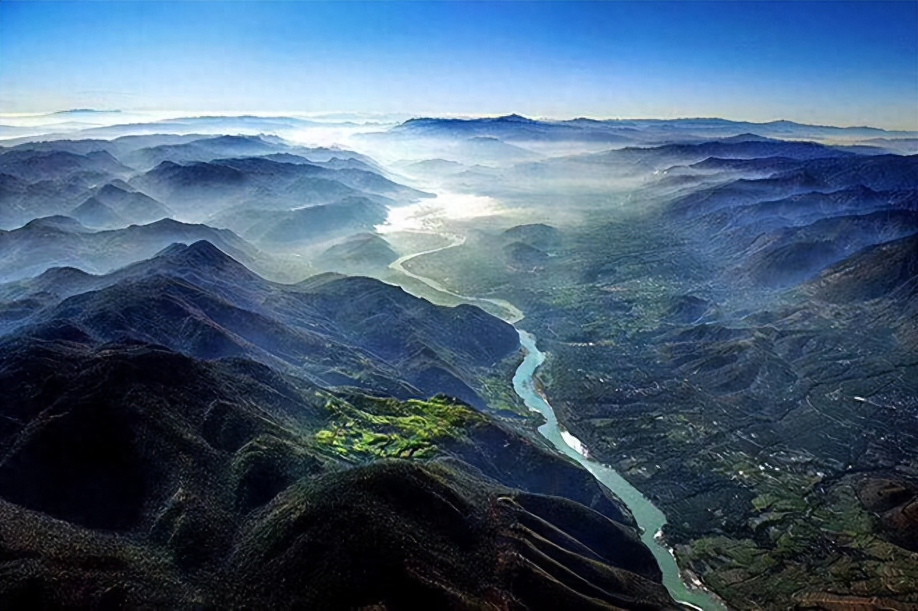 16首励志经典诗词，愿你选为座右铭(图1)