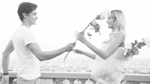 100句情话文案，喜欢和爱全都在这了(图10)