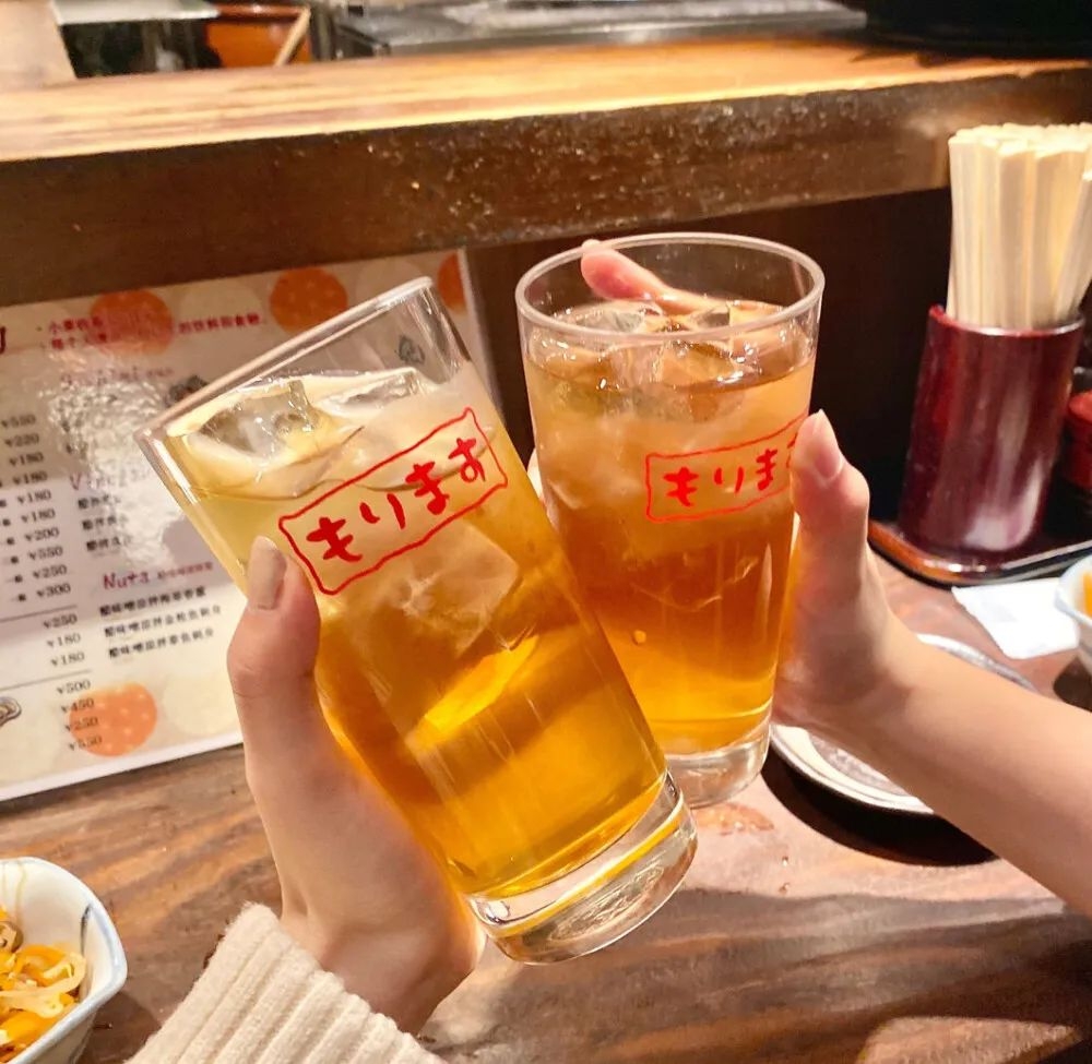 适合吃宵夜晒美食的朋友圈文案(图1)