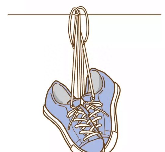 鞋子合不合适，只有脚知道，日子过得顺不顺心，只有自己知道(图1)