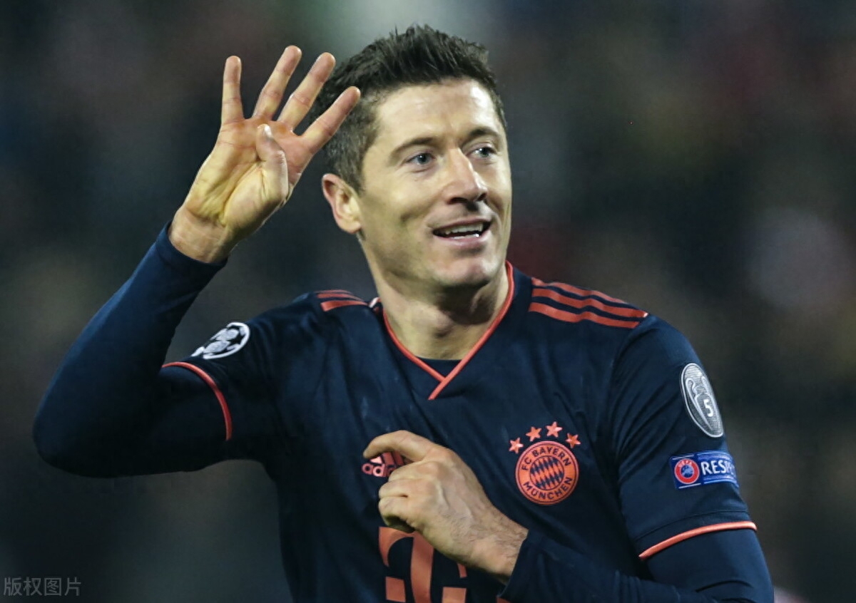 我愿为拜仁赢得一切 如何定义莱万历史定位？5句名言铸就传奇地位(图4)