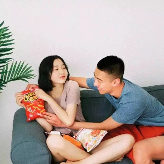 比“我爱你”撩人一百倍，这10句动人情话，每个女人都想听到(图4)