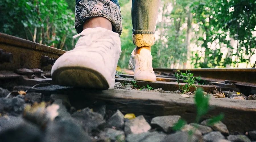 夜读丨一辈子很短，要么有趣，要么老去(图7)