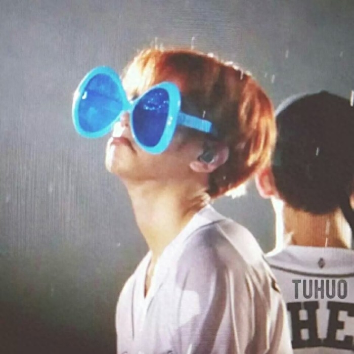 边伯贤“贤言贤语”赏析，只有喝草莓牛奶的伯贤，才会说出这种话(图5)