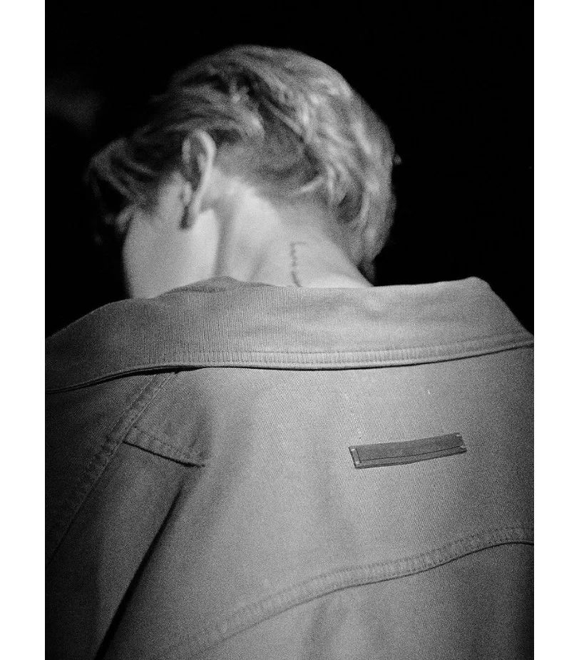 星河光芒万丈，不抵你温柔本身——边伯贤(图1)