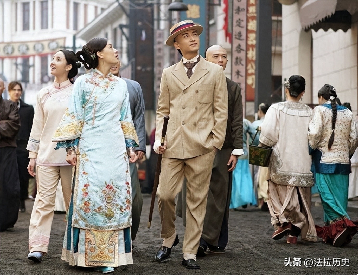 深扒10位一线明星天价片酬，个个以亿为单位，官方出台限薪令限制(图18)