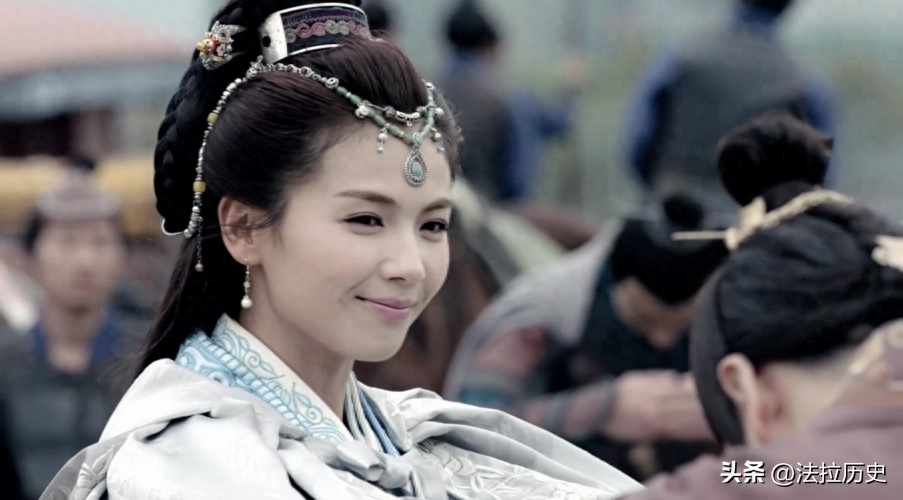 深扒10位一线明星天价片酬，个个以亿为单位，官方出台限薪令限制(图30)