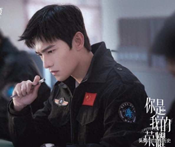 深扒10位一线明星天价片酬，个个以亿为单位，官方出台限薪令限制(图34)