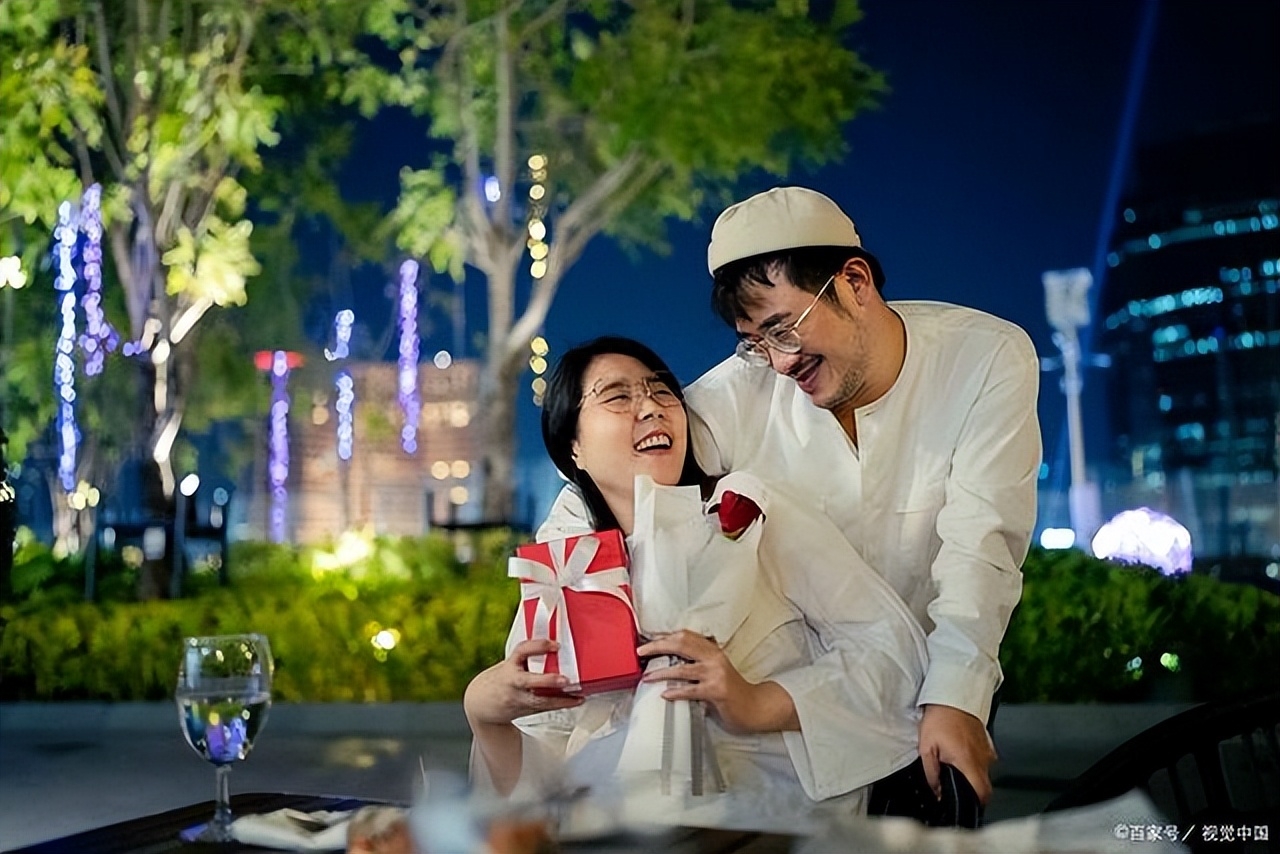 结婚纪念日简短真实的句子(图1)