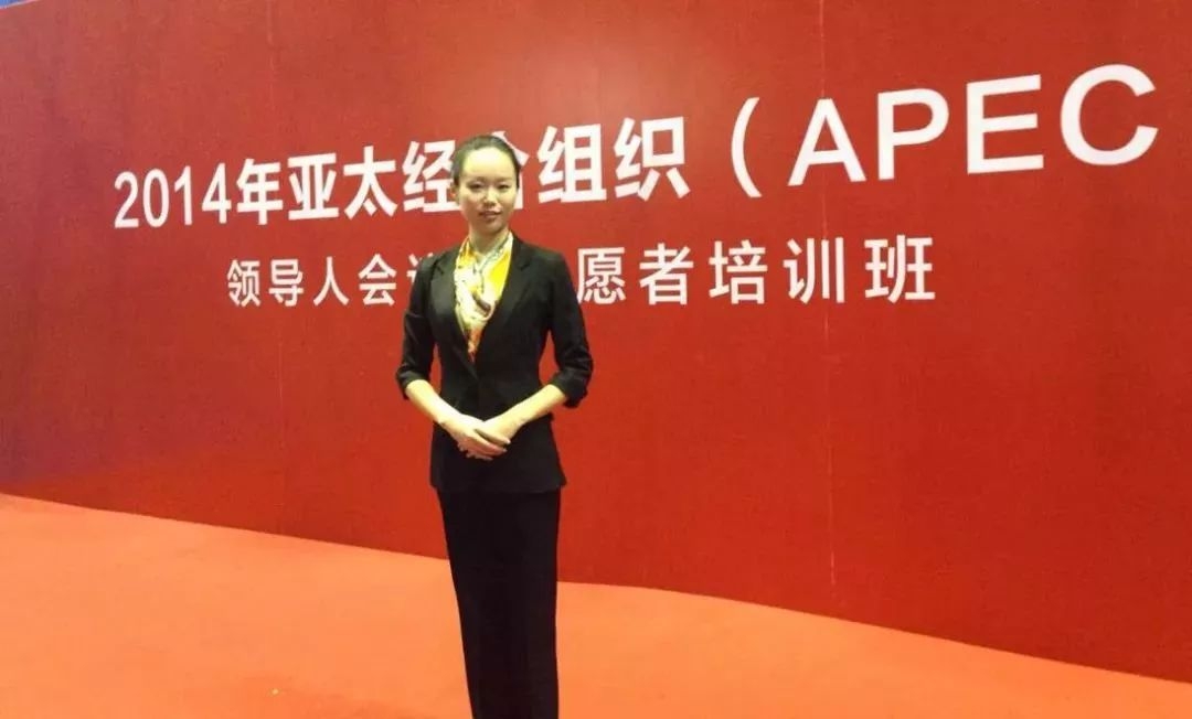 董卿高情商点评上热搜：人生能用“嘴”搞定的，不要用“脾气”(图9)