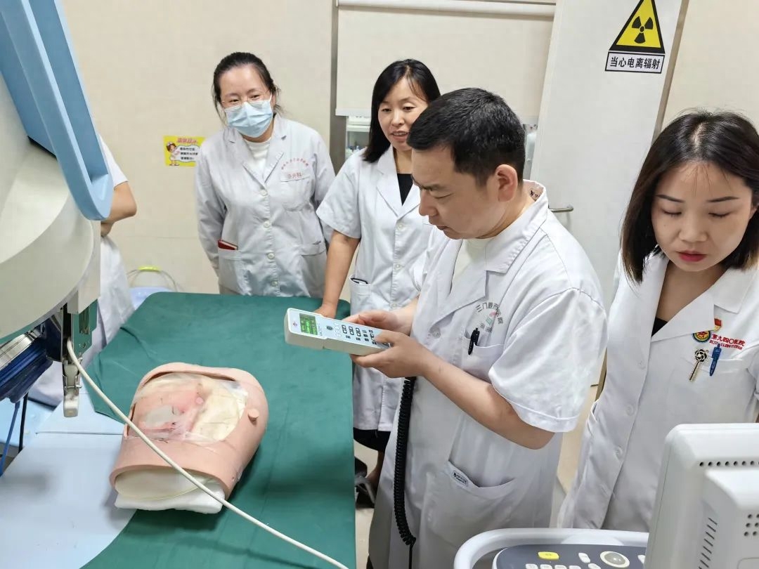 弥补不足,拓宽眼界——南京江宁医院体外冲击波碎石培训班学习心得(图1) 弥补不足,拓宽眼界——南京江宁医院体外冲击波碎石培训班学习心得(图1)