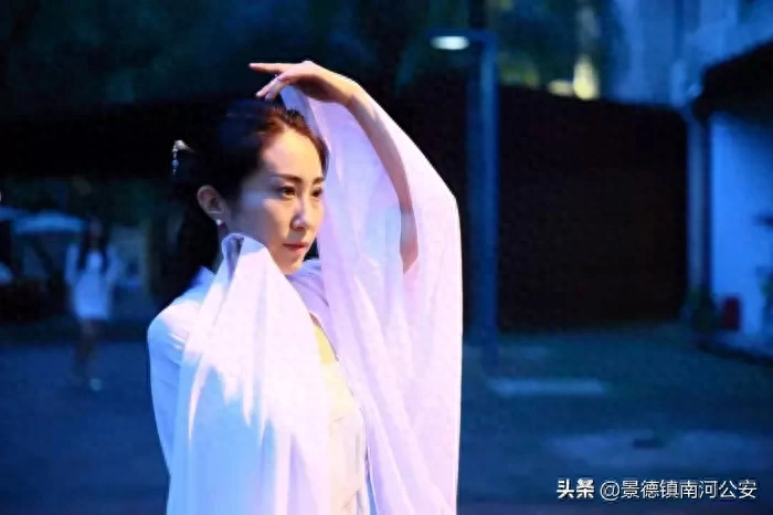 诗词 | 《唐诗三百首》里的50个名句，最适合发朋友圈(图4)