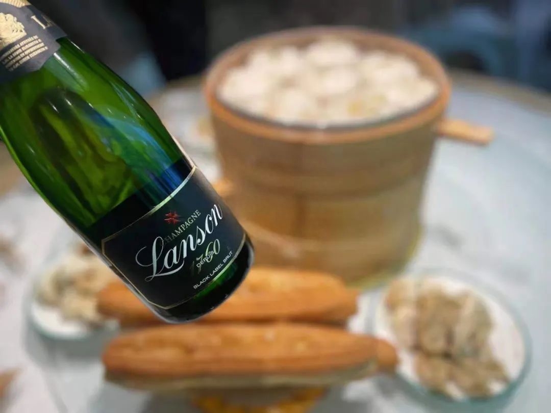 探店：从早晨开到深夜的点心食堂，老饕们都馋这里的烧饼油条(图10)