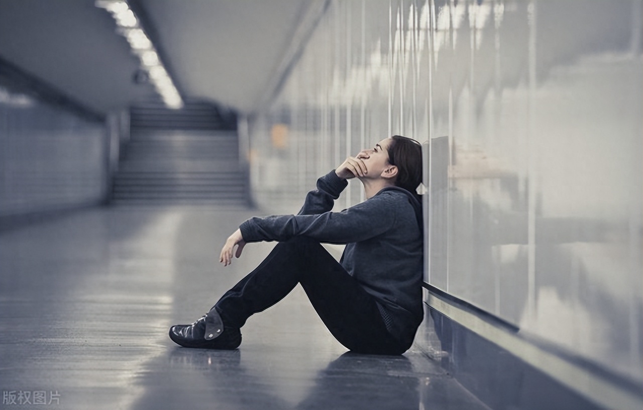 很悲伤很失望的伤感句子，看一次哭一次(图4)