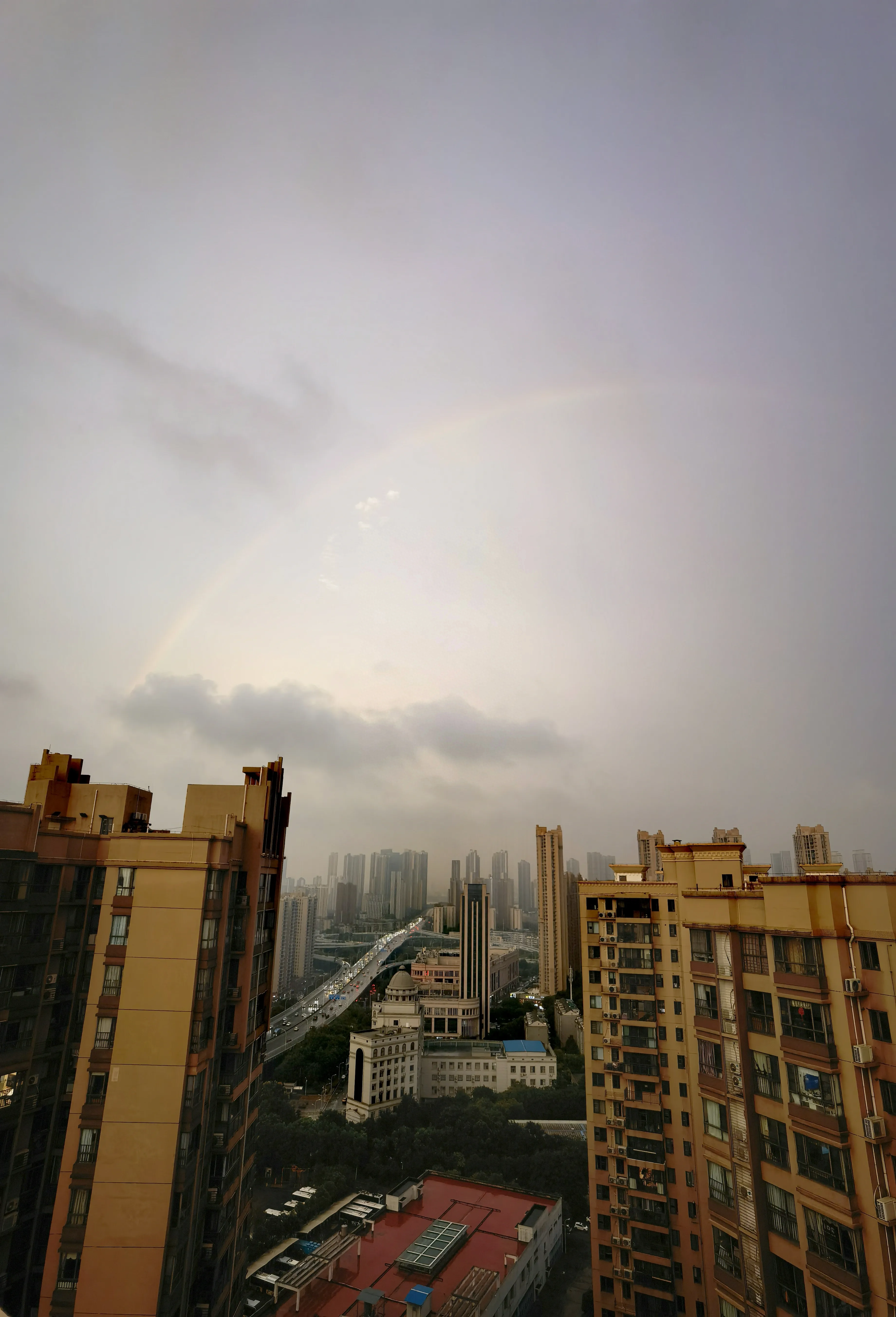 天空中最亮的那颗星，那就是你(图1)