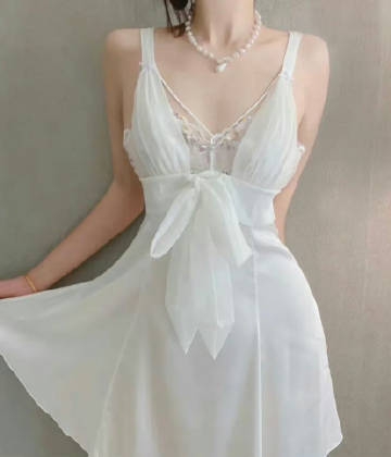 心情悲伤唯美的经典句子，字字伤情，句句碎心！(图1)