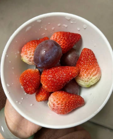 心情悲伤唯美的经典句子，字字伤情，句句碎心！(图4)