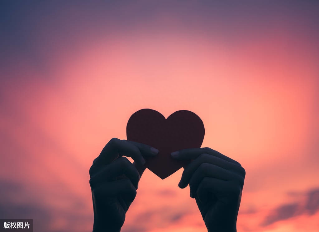 女生对男生表白的唯美句子，句句深情，看完想恋爱了！(图3)