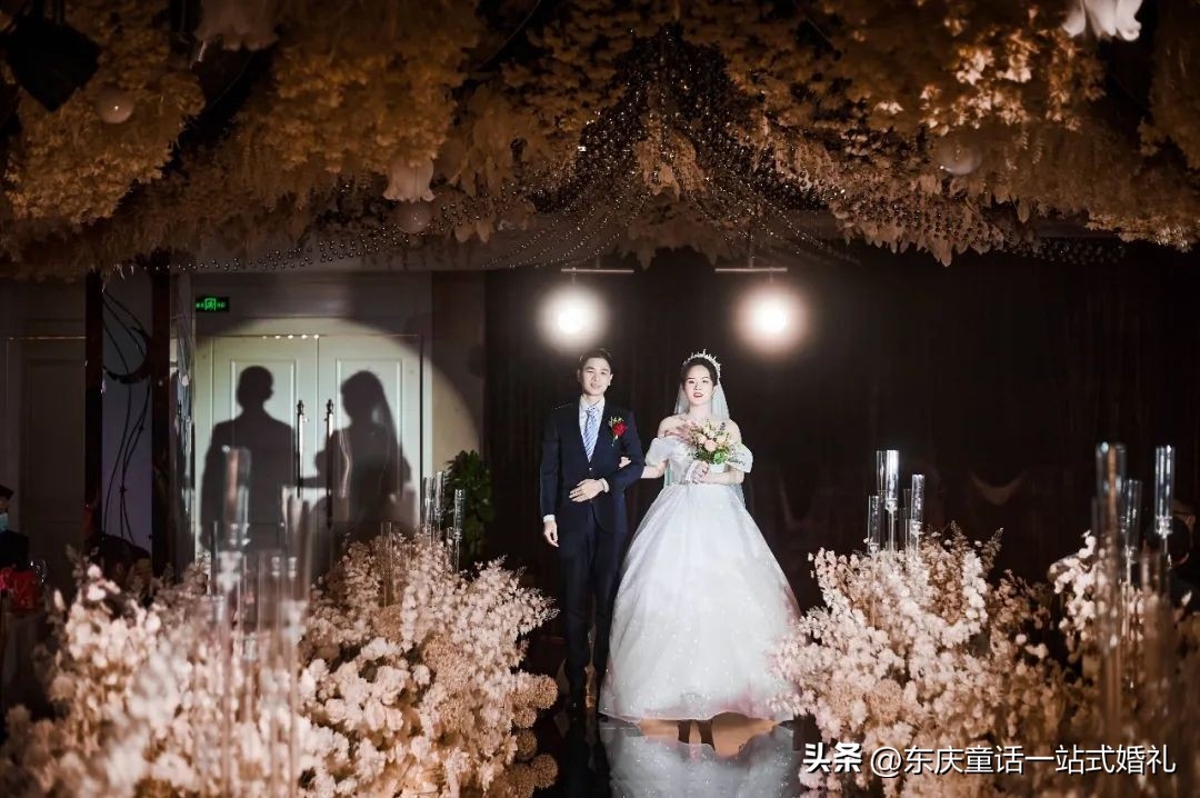 备婚攻略 | 有温度的婚礼请柬邀请文案(图13)