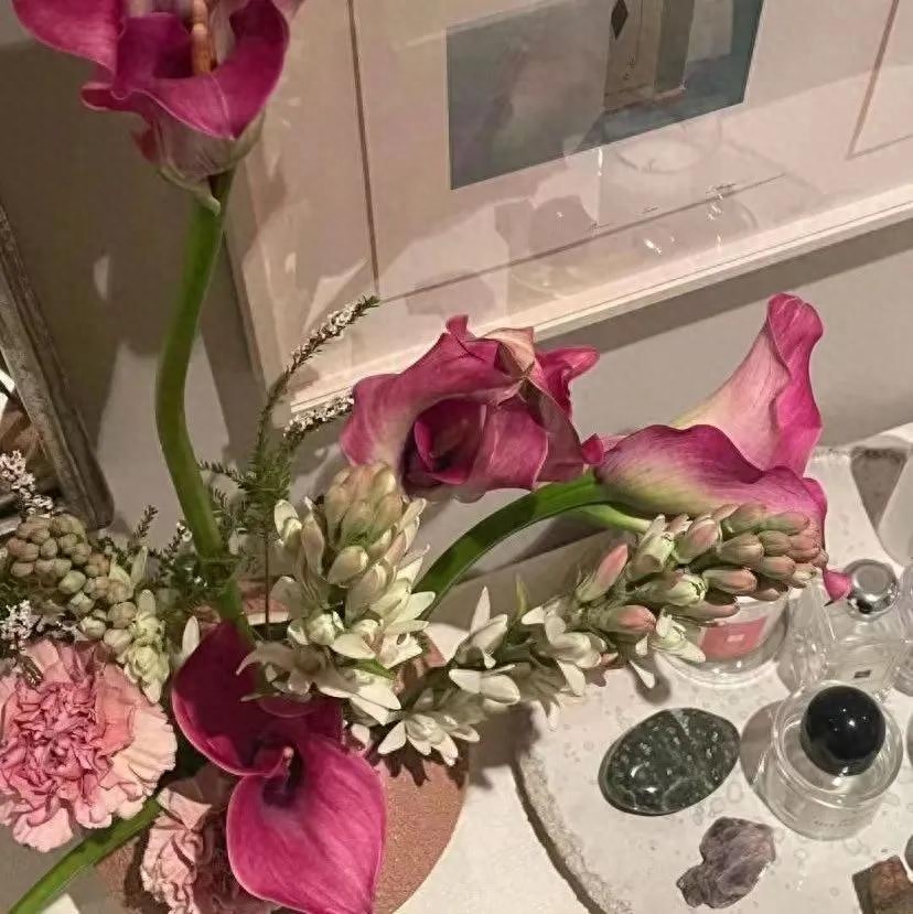 祝福文案暖心句子说说朋友圈：幸福也许会迟到，但永远不会缺席(图5)