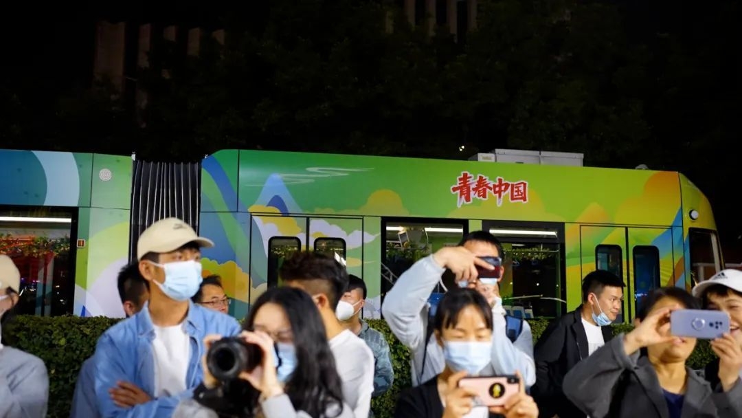 超燃！春日的珠江夜晚，上演惊艳一幕(图3)