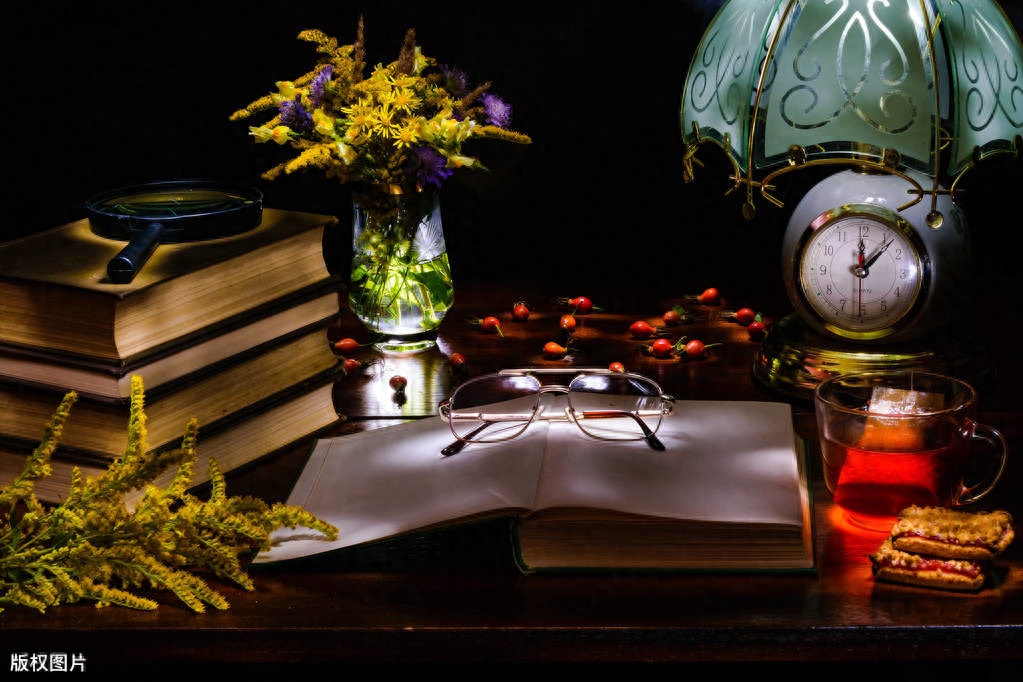 看透人生的感悟句子：天下熙熙皆为利来，天下攘攘皆为利往(图2)