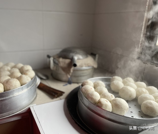 生活，犹如香气馥郁遇见朴素，犹如风花雪月遇见柴米油盐(图1)