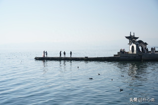 生活，犹如香气馥郁遇见朴素，犹如风花雪月遇见柴米油盐(图2)